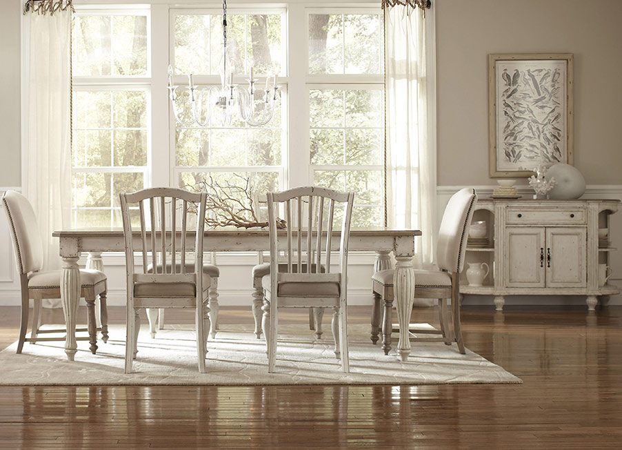 Coventry Chattanooga Dining Room Furniture by Riverside