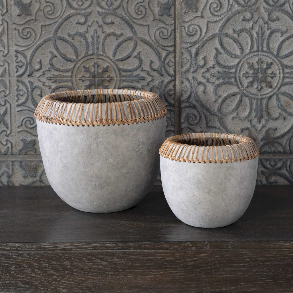 Add warmth to your Chattanooga kitchen decor with this layered, textured bowl set.