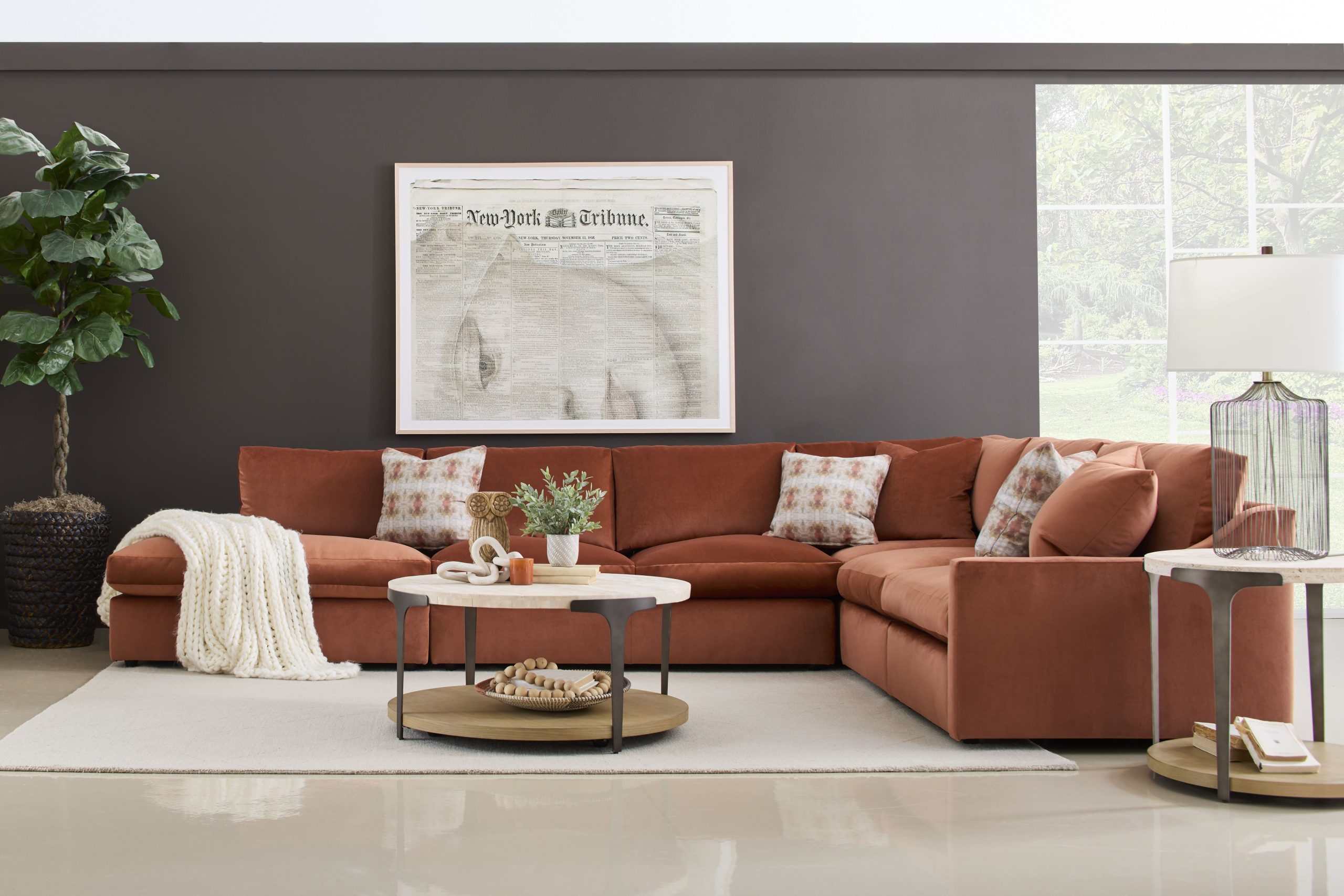 Fall living room decorating ideas from EF Brannon include a Flexsteel sofa.