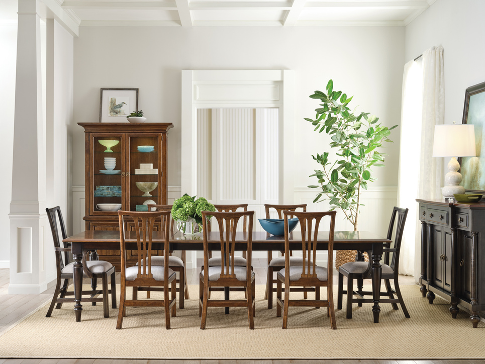 A Kincaid dining set, part of EF Brannon’s Black Friday furniture sales in Chattanooga, TN